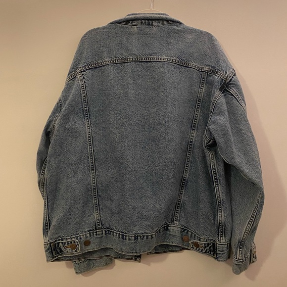 Levi’s Trucker Denim Jacket - Picture 6 of 6